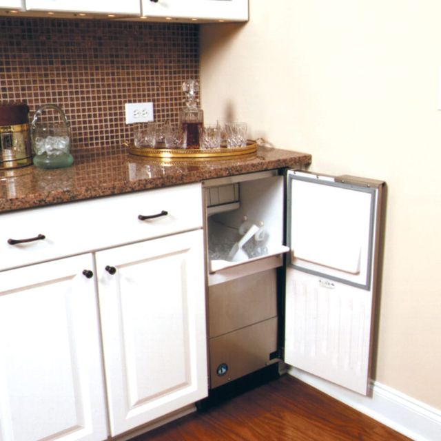 Hoshizaki 15" 55 lb. Panel Ready Undercounter ADA Compliant Ice Maker-2