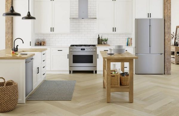 Bosch 800 Series Easy Clean Bottom Freezer Refrigerator
