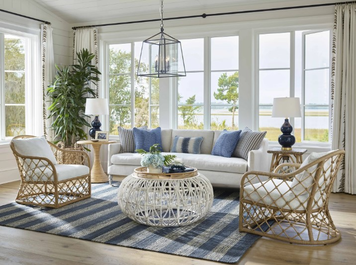 Universal Furniture Getaway Coastal Living Miramar Accent Chair - Thumbnail 3