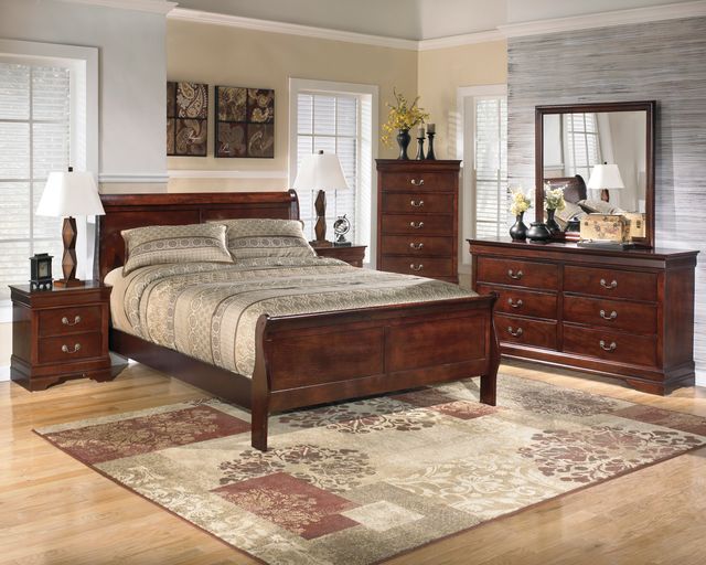 Signature Design by Ashley® Alisdair Dark Brown Queen Sleigh Headboard/Footboard-3