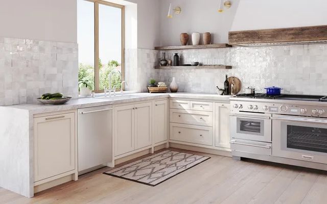 Thermador® Star Sapphire® 24" Stainless Steel Top Control Built In Dishwasher-10