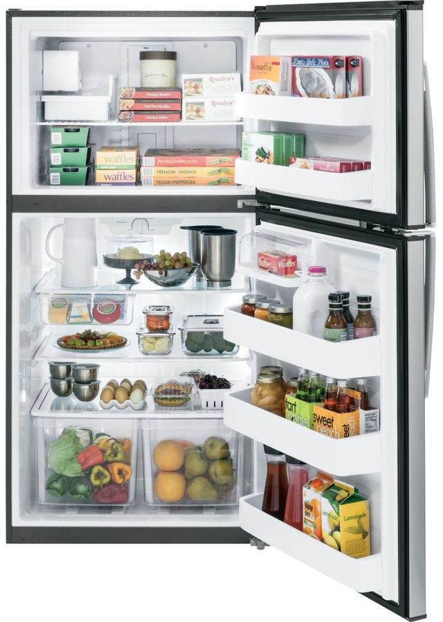 GE® 33 in. 21.1 Cu. Ft. Stainless Steel Top Freezer Refrigerator-3