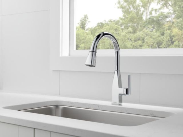 Peerless Xander® Chrome Single Handle Pull-Down Kitchen Faucet-1
