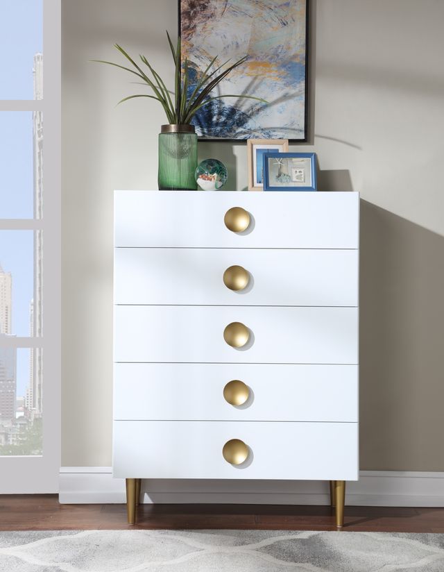 Meridian Furniture Zayne White Chest-1