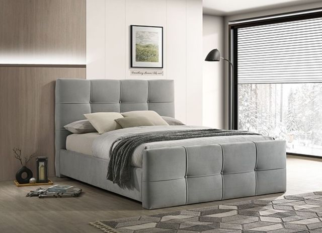 Furniture of America® Merced Light Gray King Panel Bed-1