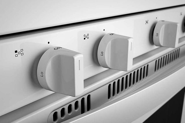 Whirlpool® 30" White Freestanding Gas Range with 5-in-1 Air Fry Oven-7
