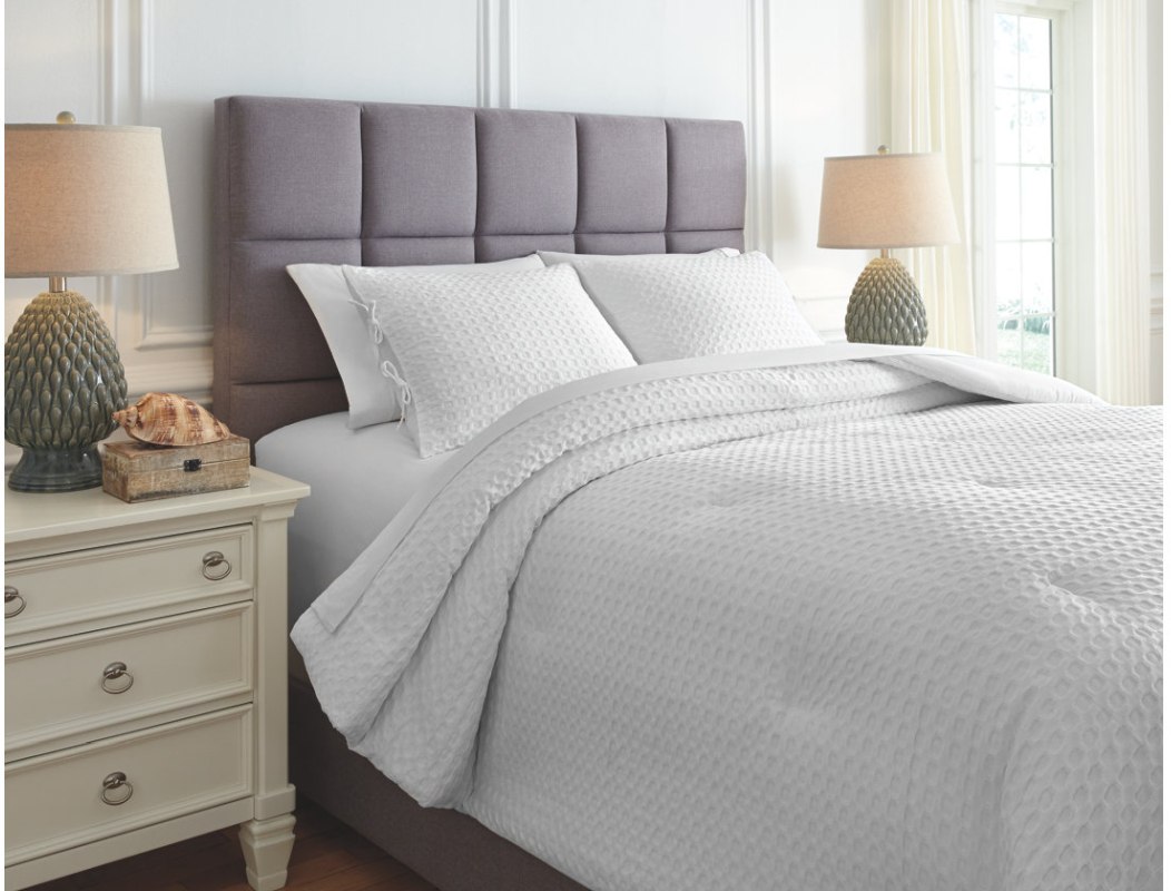 Signature Design by Ashley Maurilio Comforter - Thumbnail 5