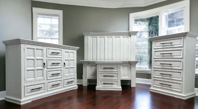 Million Dollar Rustic Coliseo 4-Piece Frosted White Queen Panel Bedroom Set-1