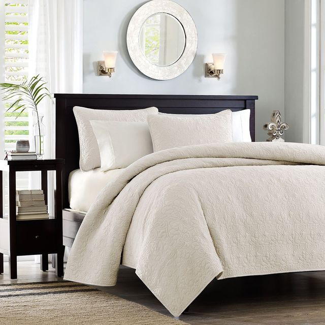 Olliix by Madison Park Cream Twin/Twin XL Quebec Reversible Coverlet Set-1