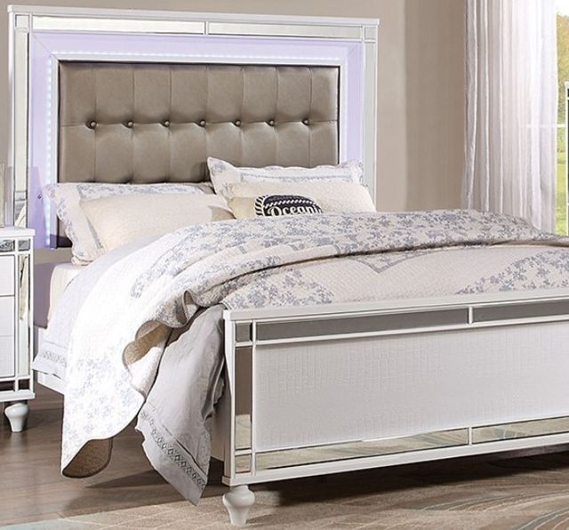 Furniture of America® Brachium White California King Panel Bed-0
