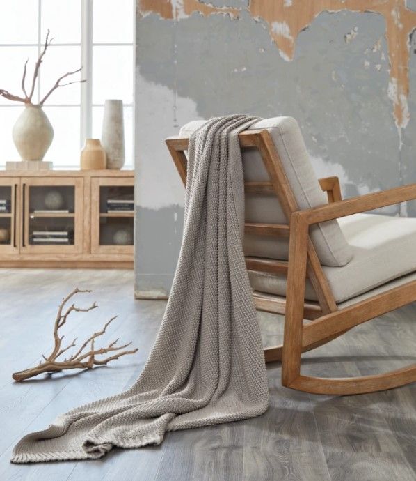 Signature Design by Ashley® Gayelery Gray Throw Blanket-1