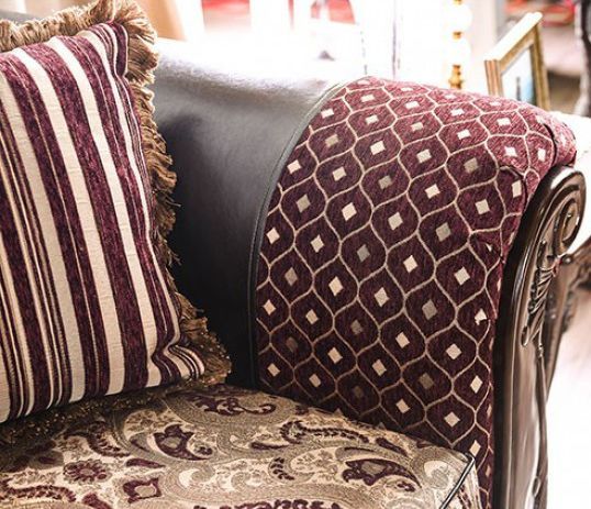Furniture of America® Quirino Burgundy/Dark Brown Loveseat-2