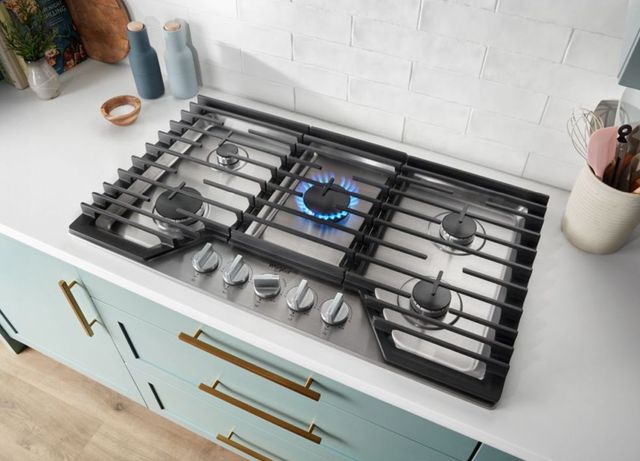 Whirlpool® 36" Stainless Steel Gas Cooktop-5