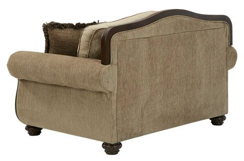 Benchcraft® Briaroaks Mocha Loveseat-3