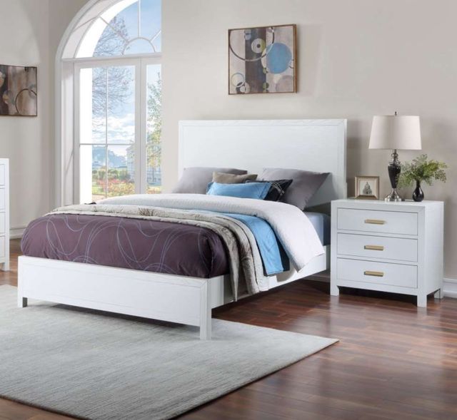 Winners Only® Fresno White California King Panel Bed-2