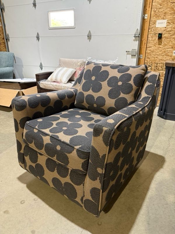 Clearance Fusion Furniture Silversmith Coffee Disco Coffee Swivel Glider-0