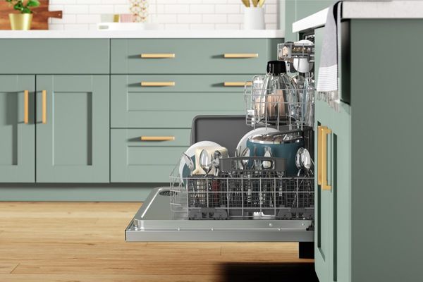 Whirlpool 24" Fingerprint Resistant Stainless Steel Built In Dishwasher