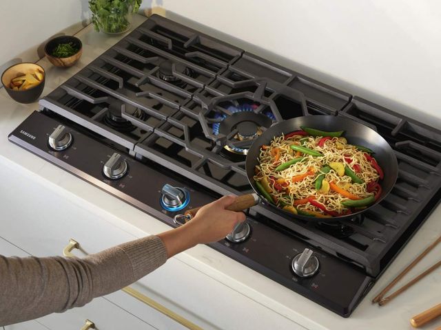 Samsung 36" Stainless Steel Gas Cooktop-9