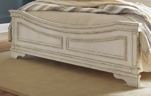 Signature Design by Ashley® Realyn Chipped White Queen Upholstered Panel Bed-4