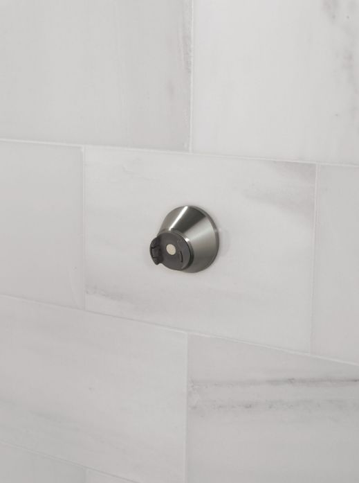 Delta SureDock™ Lumicoat® Black Stainless Magnetic Docking Mount-1