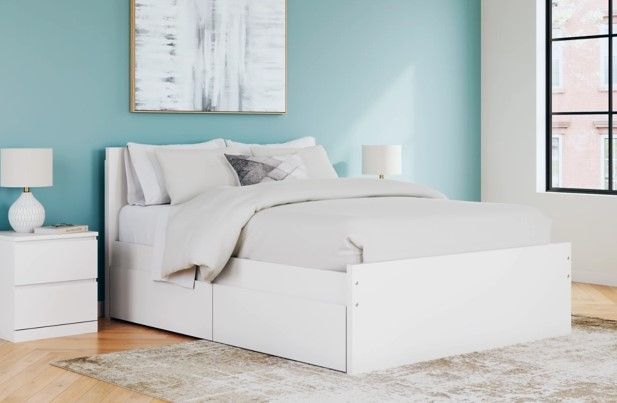 Signature Design by Ashley® Onita White Queen Panel Storage Bed-4