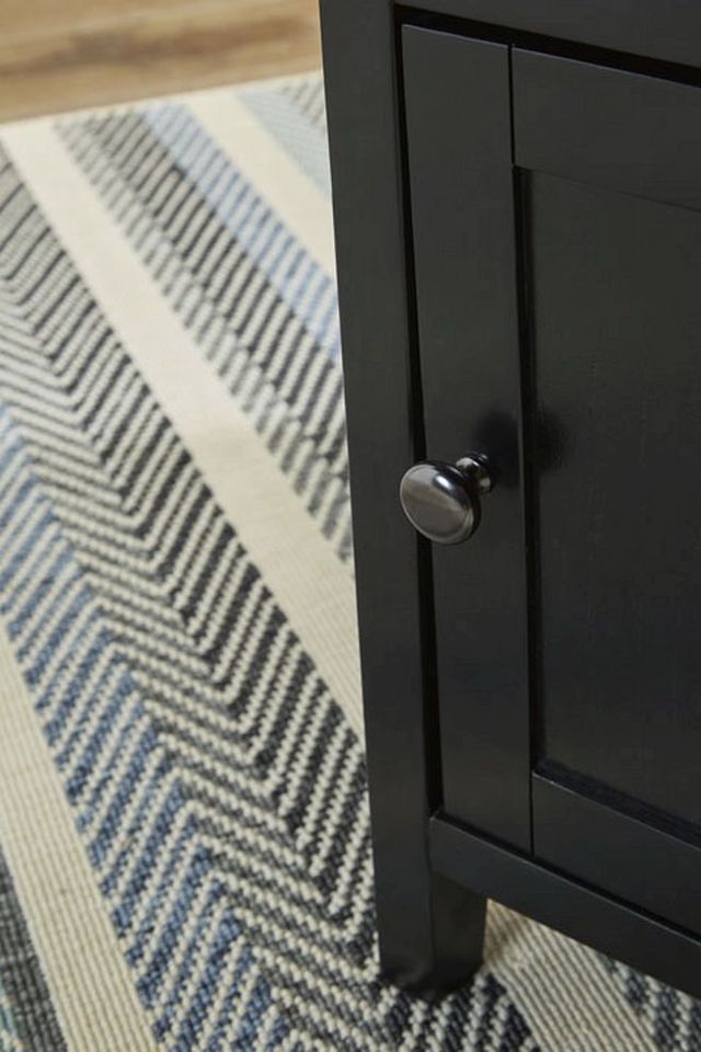 Signature Design by Ashley® Treytown Black Chairside End Table-3