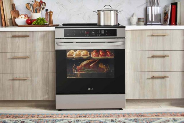 LG 30" PrintProof® Stainless Steel Slide In Induction Range-11