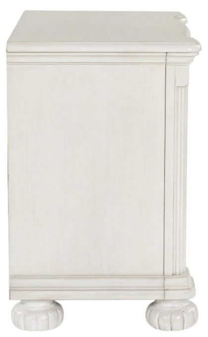 Benchcraft® Montelaine Antique White Nightstand-3