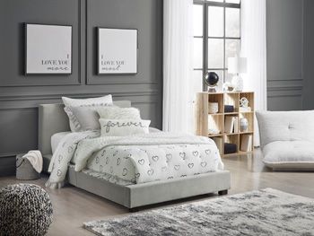 Signature Design by Ashley® Chesani Gray Full Upholstered Bed-3