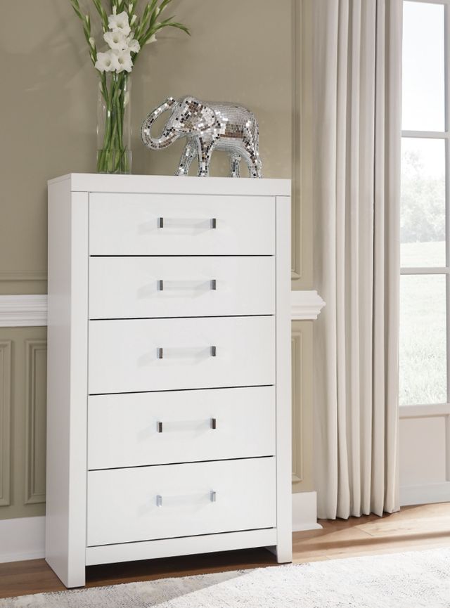 Signature Design by Ashley® Raechalla White 5-Drawer Chest-1