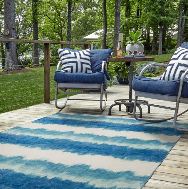 Linon Outdoor Washable Apopka 5'x7' Area Rug-1