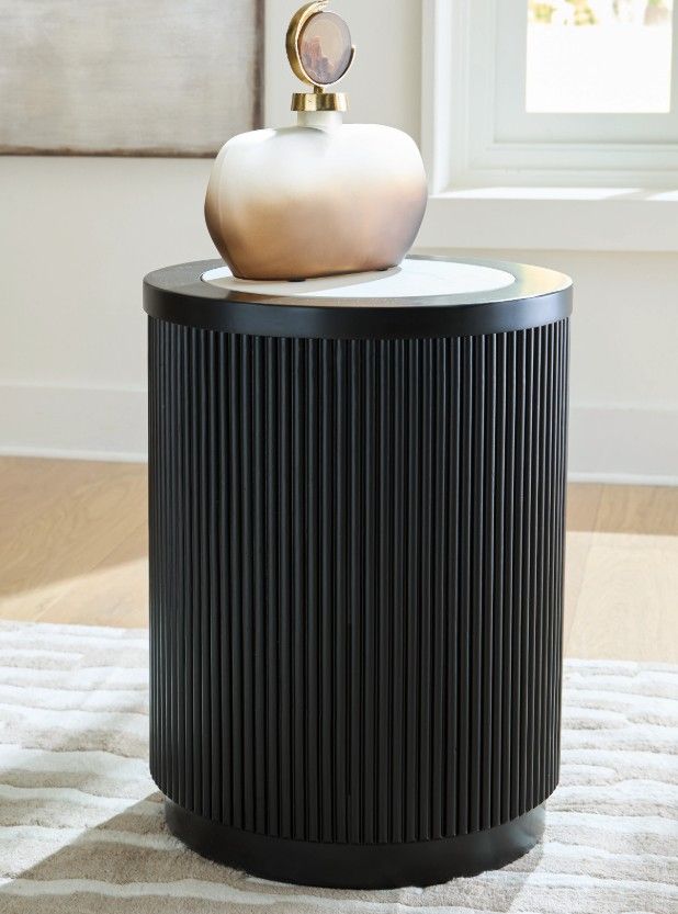 Signature Design by Ashley® Grayman Black Round End Table-1