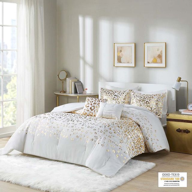 Olliix by Intelligent Design Lillie Gold/Ivory Twin/Twin XL Metallic Animal Printed Comforter Set-2