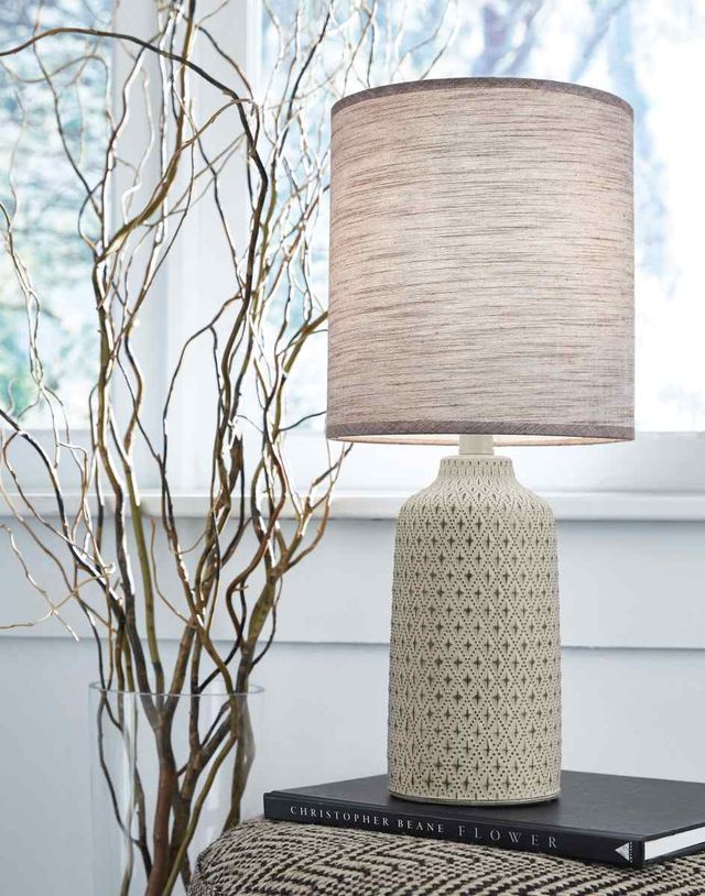 Signature Design by Ashley® Donnford Brown Ceramic Table Lamp-2