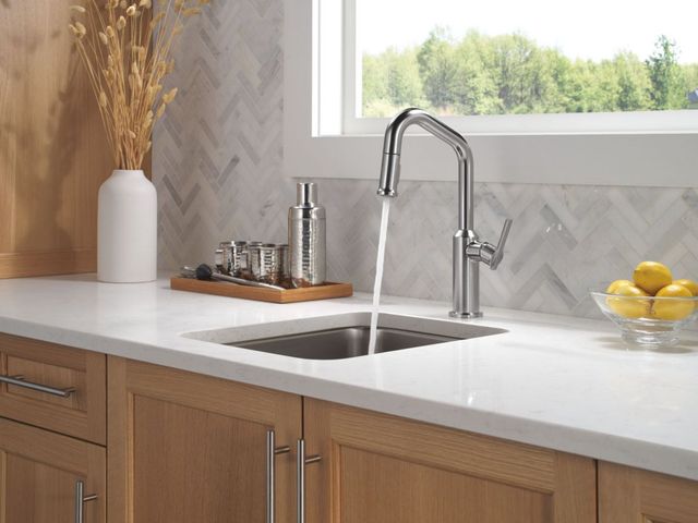Delta Cordova™ Arctic Stainless Single Handle Pull-Down Bar/Preparation Kitchen Faucet-3
