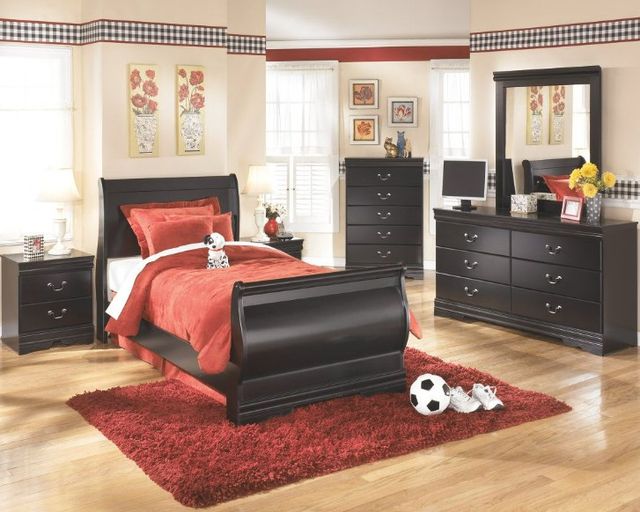 Signature Design by Ashley® Huey Vineyard 5-Piece Black Twin Sleigh Bed Set-5