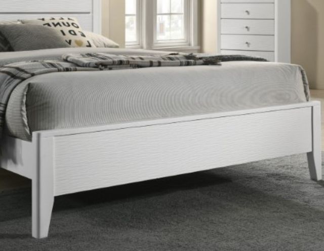 Furniture of America® Dortmund White California King Panel Bed-2