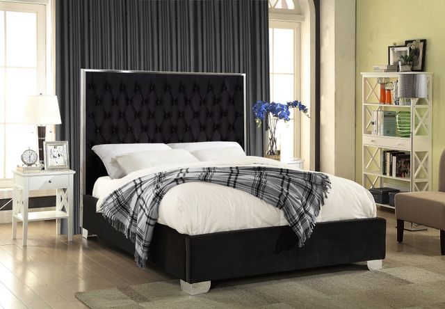 Meridian Furniture Lexi Black Queen Bed-1