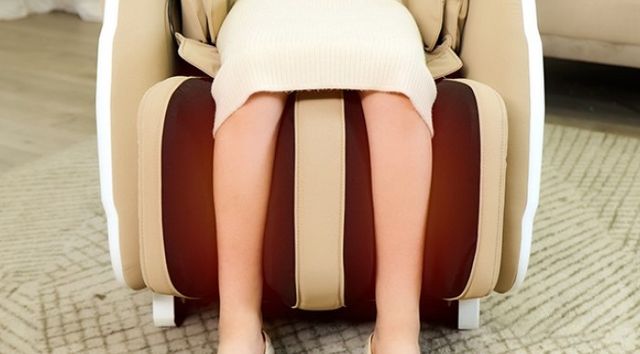 Furniture of America® Calmridge Black Massage Chair-4