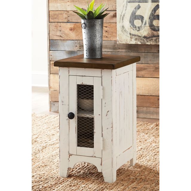 Signature Design by Ashley® Wystfield 2-Piece White/Brown Chair Side End Table Set-2