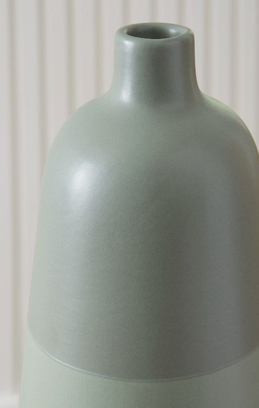 Signature Design by Ashley® Peerland Sage Green 6" Vase-2