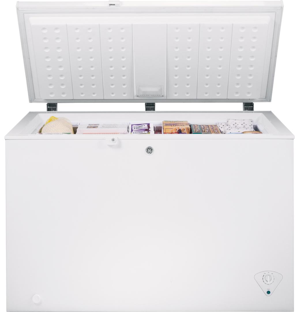 GE 10.6 cu. ft. Garage Ready Chest Freezer - Thumbnail 3