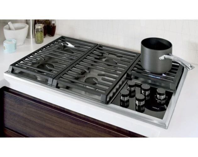 Wolf® 36" Stainless Steel Transitional Liquid Propane Cooktop-4
