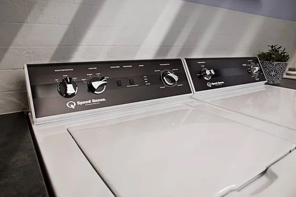 Speed Queen White Laundry Pair