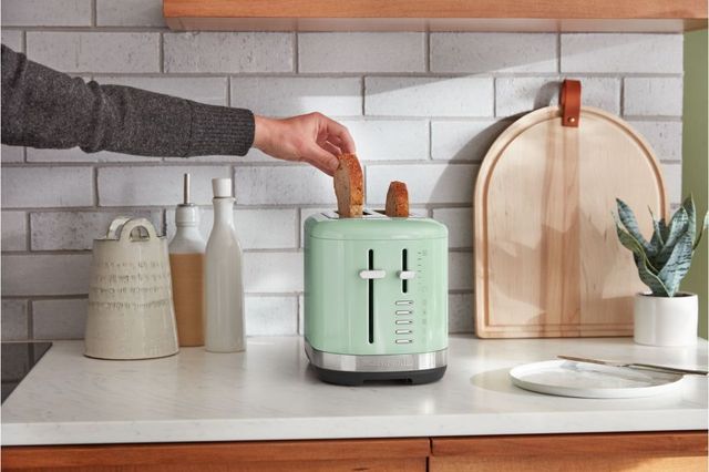 KitchenAid® 2 Slice Pistachio Toaster-3