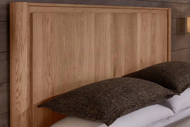 Vaughan-Bassett Lodge & Loft Blond Oak California King Radius Poster Bed-2