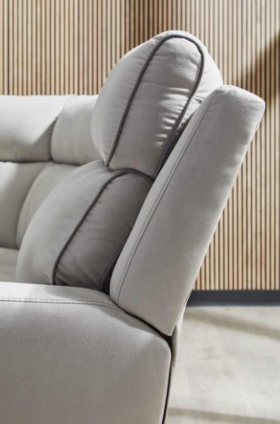 Signature Design by Ashley® Grafton Pike 6-Piece Ash/Pearl Modular Power Reclining Sectional-4