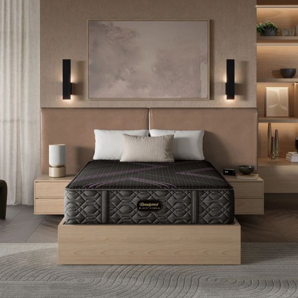 Beautyrest Black Series 2 Hybrid 13.5" Firm Smooth Top Queen Mattress
