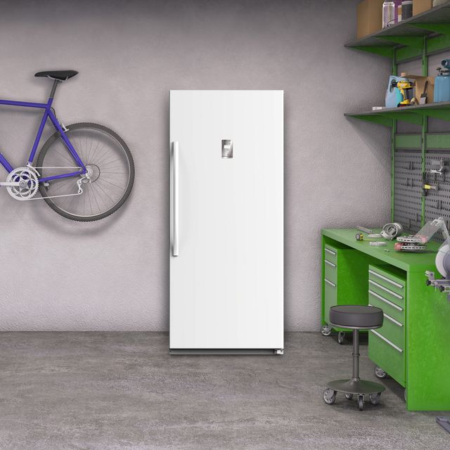 Midea® 21.0 Cu. Ft. White Convertible Upright Freezer-2