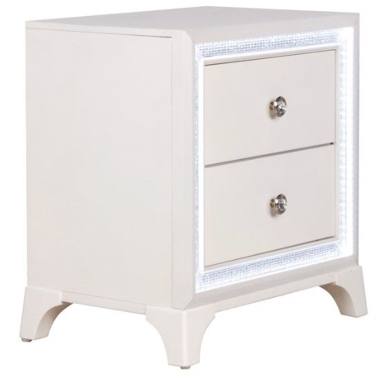 Steve Silver Co. Cassie 4-Piece Pearl Queen Panel Bedroom Set-2